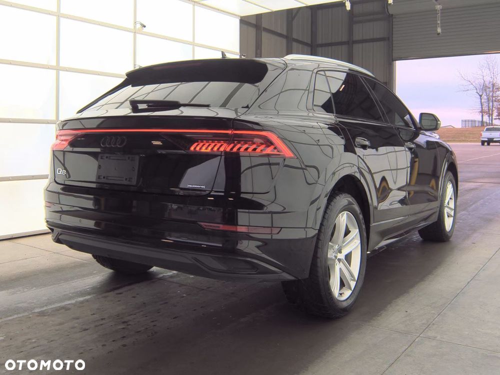 Audi Q8 55 TFSI quattro tiptronic - 6