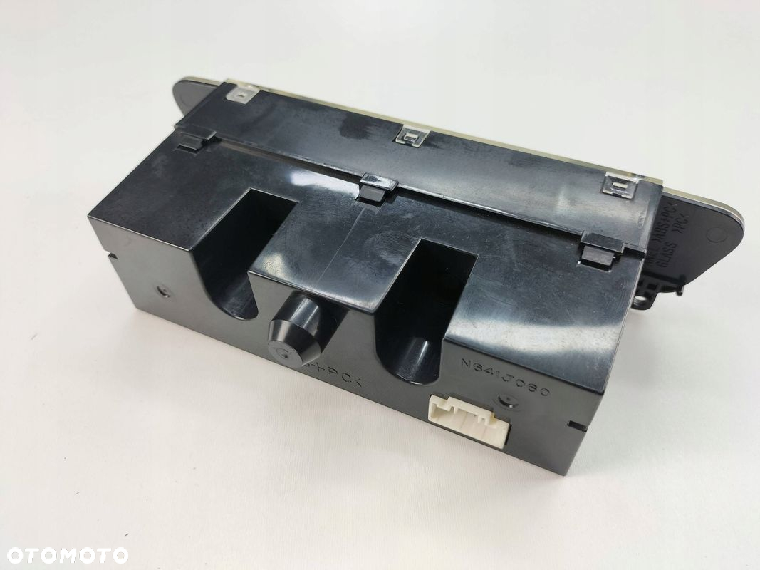WYŚWIETLACZ EKRAN MONITOR MITSUBISHI COLT 8750A123 - 4