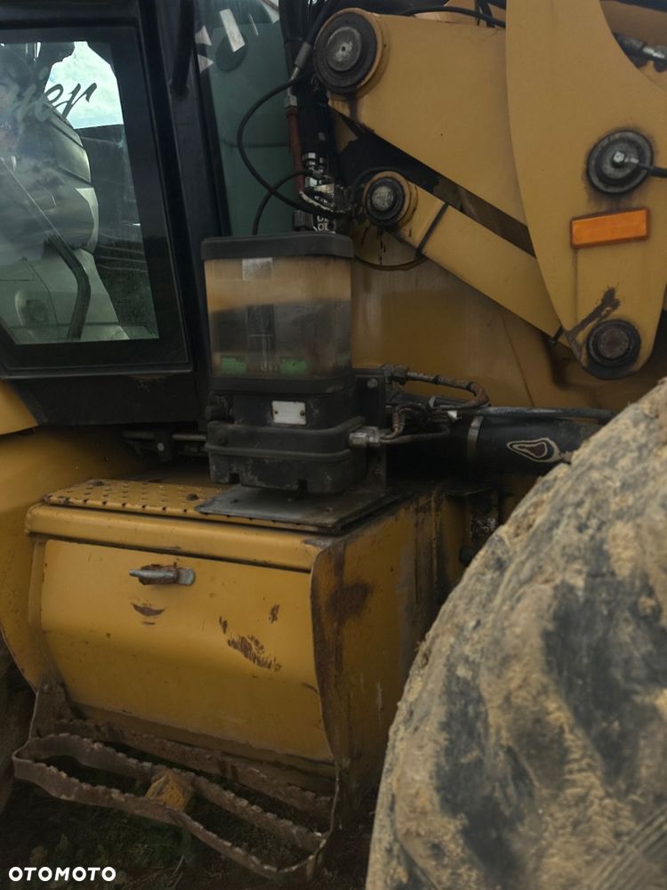 Caterpillar 444E - 6