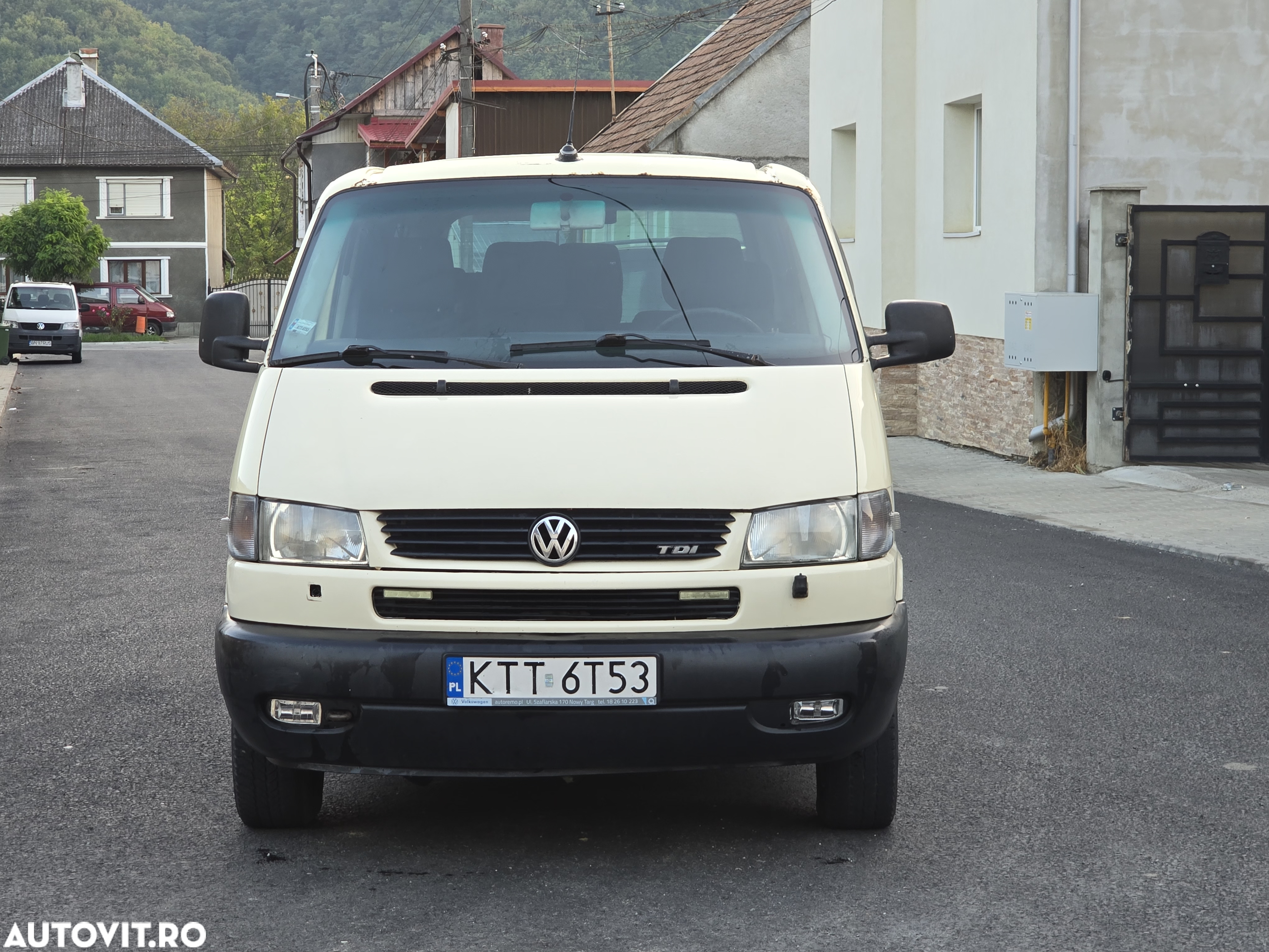 Volkswagen Caravelle - 18