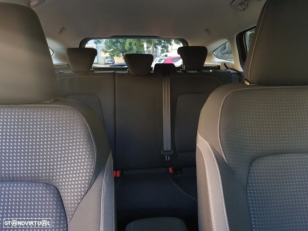 Ford Focus SW 1.5 TDCi EcoBlue Business - 35