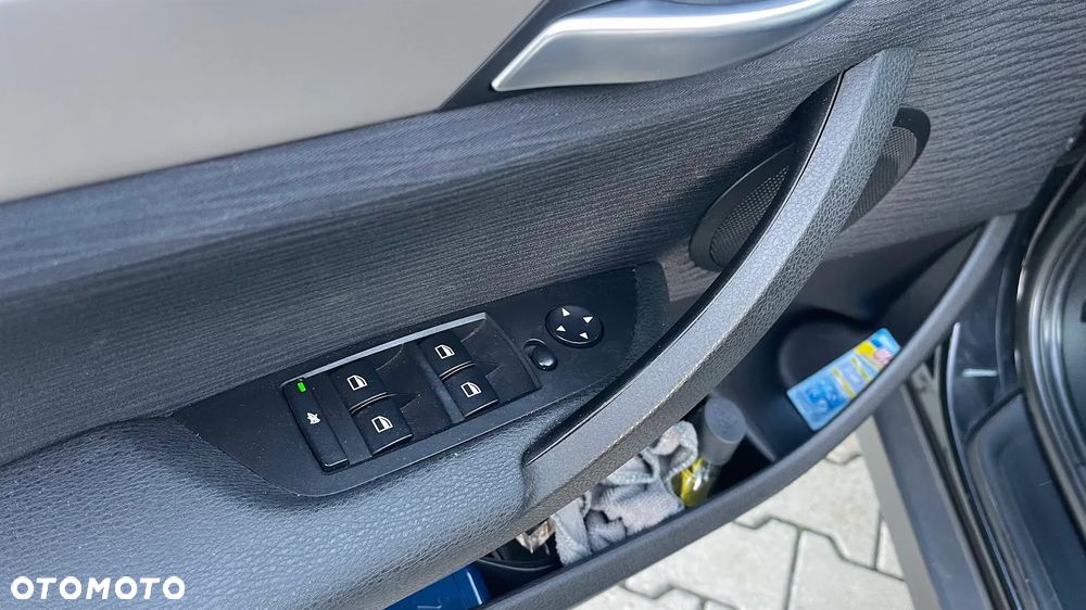 BMW X1 xDrive18d - 9