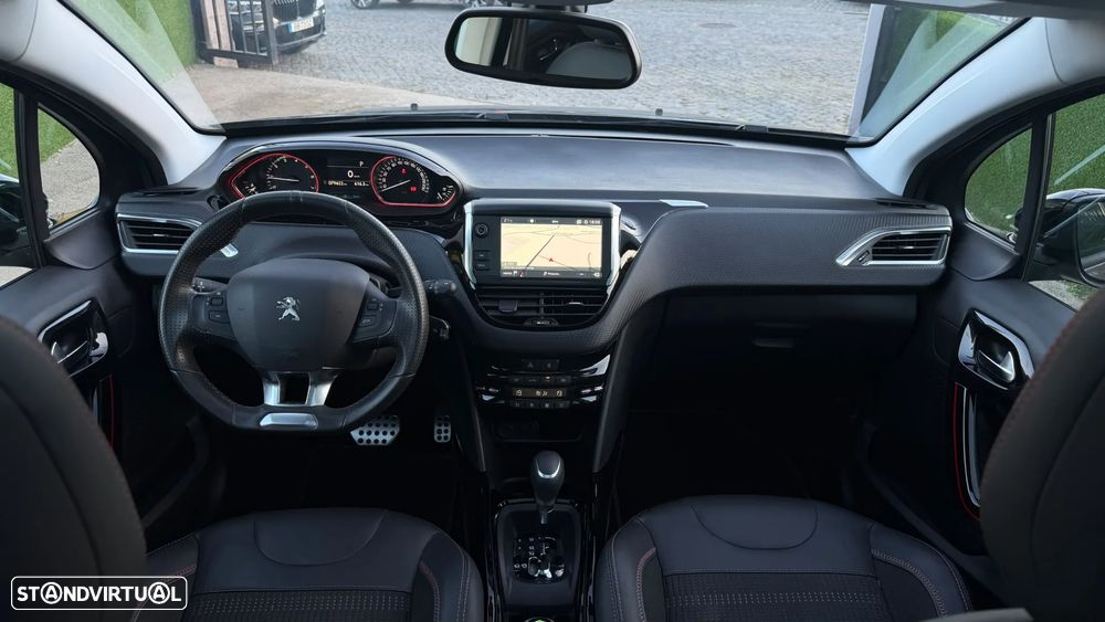 Peugeot 2008 1.2 PureTech GT Line EAT6 - 11