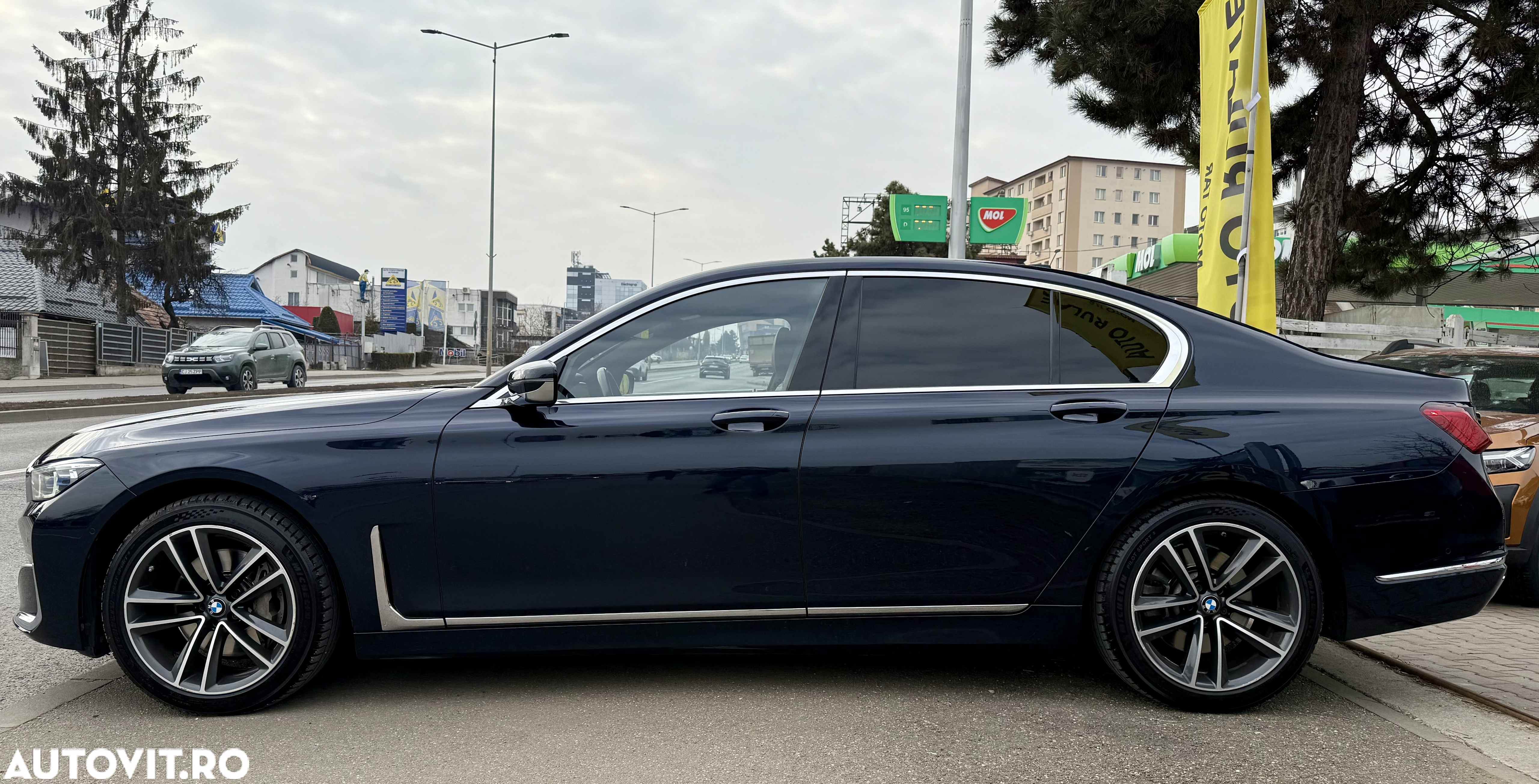BMW Seria 7 730d xDrive - 11