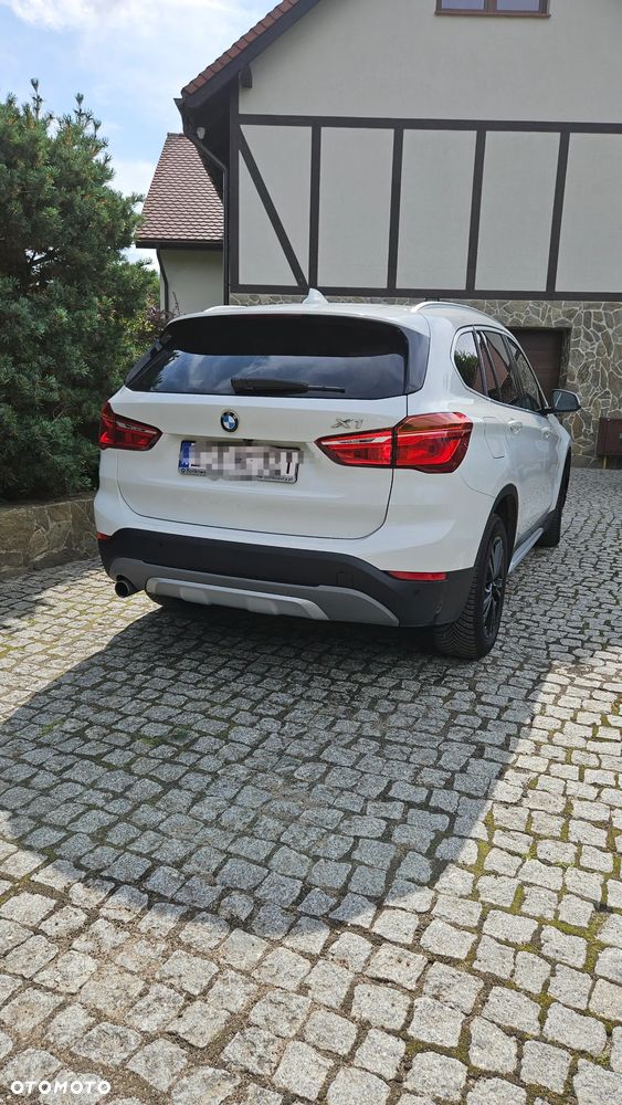 BMW X1 sDrive18i xLine - 5