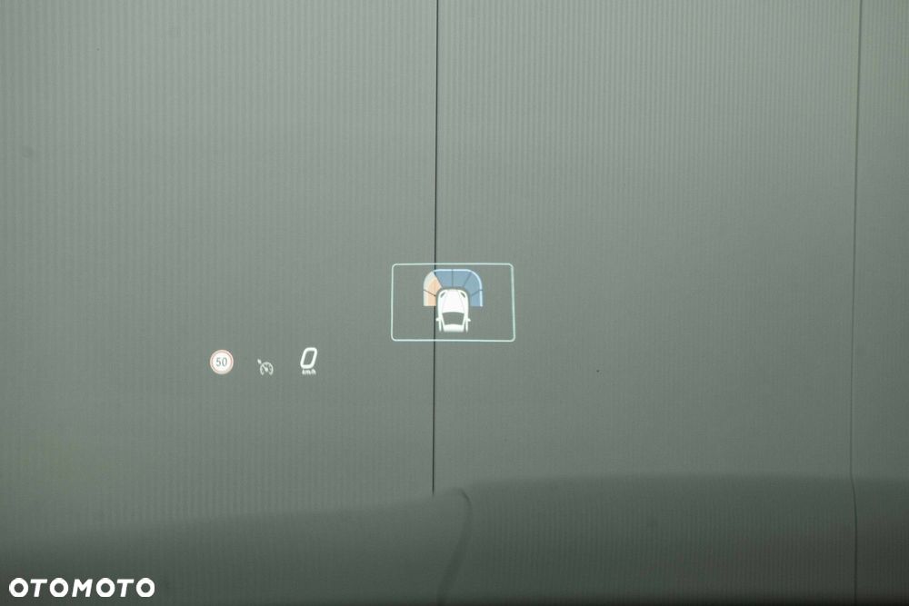 Mercedes-Benz GLC - 36