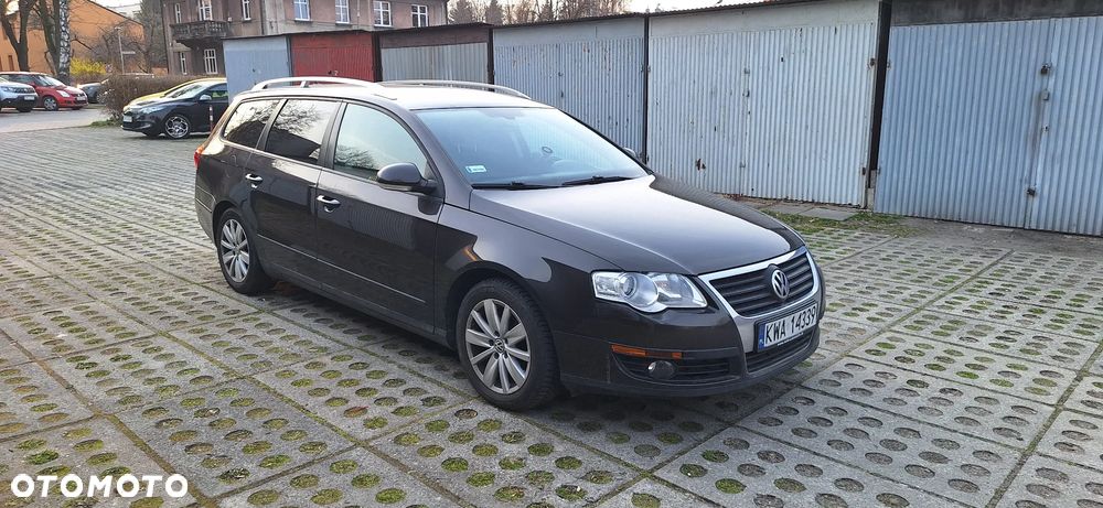 Volkswagen Passat 1.6 TDI DPF BlueMot Trendline - 2