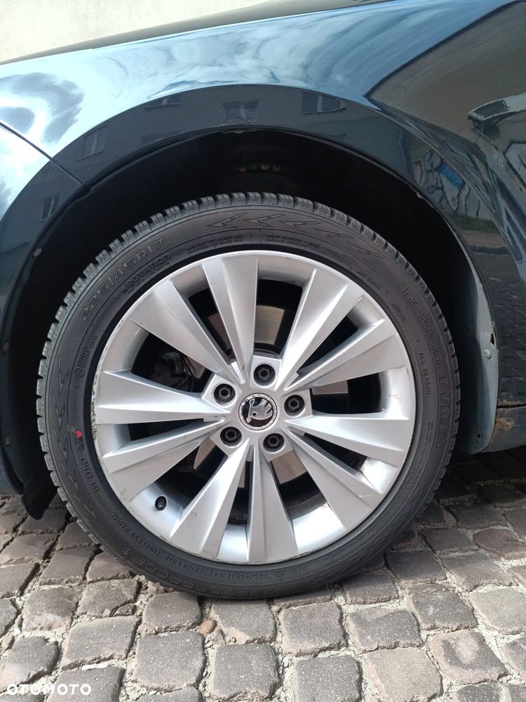 Skoda Superb 2.0 TDI 4x4 Comfort DSG - 17