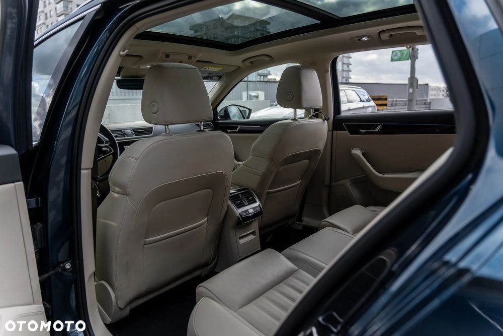 Skoda Superb 2.0 TDI SCR 4x4 L&K DSG - 20