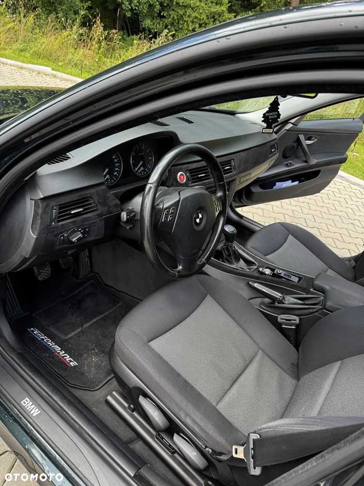 BMW Seria 3 320i - 7