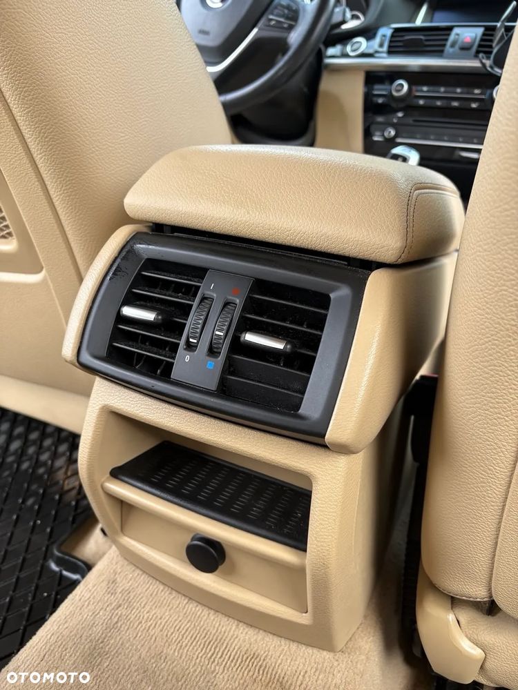 BMW X4 xDrive20i - 6