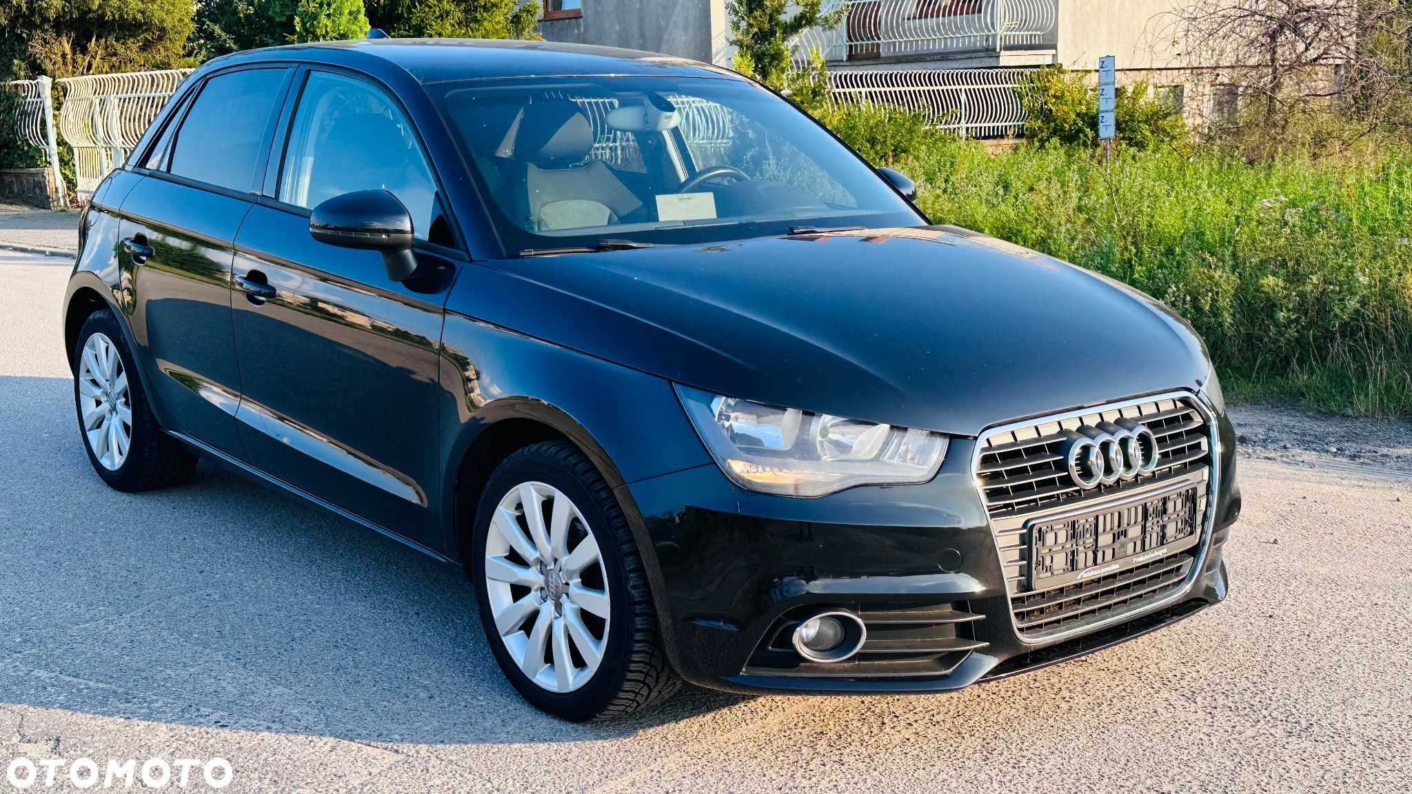 Audi A1 ver-1-2-tfsi-attraction - 3