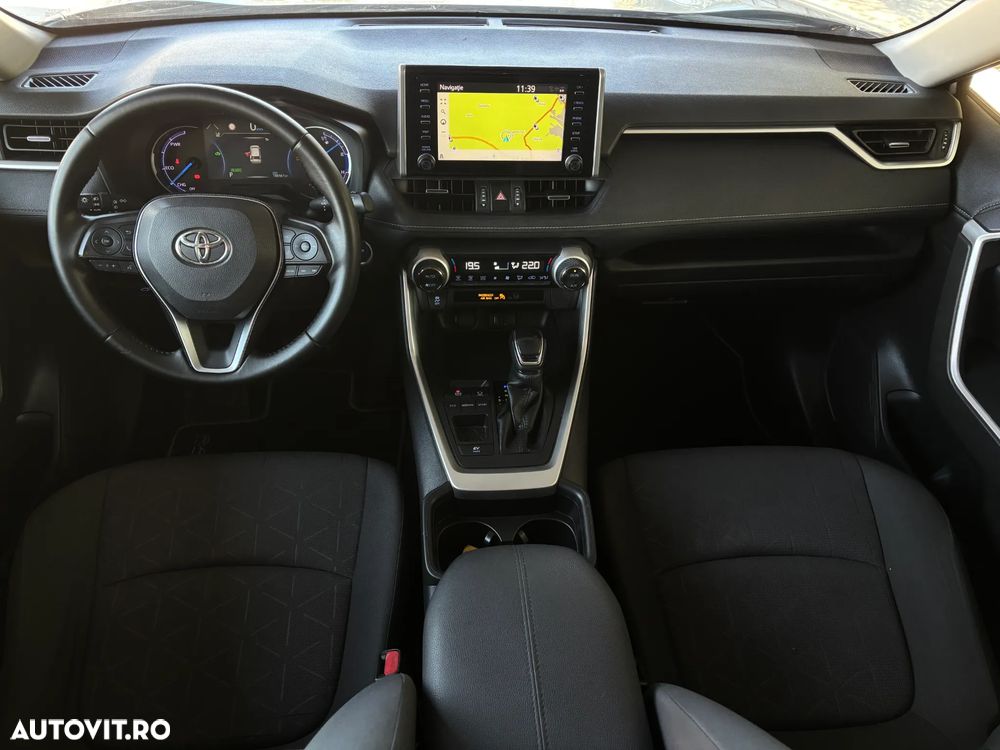 Toyota RAV4 - 5