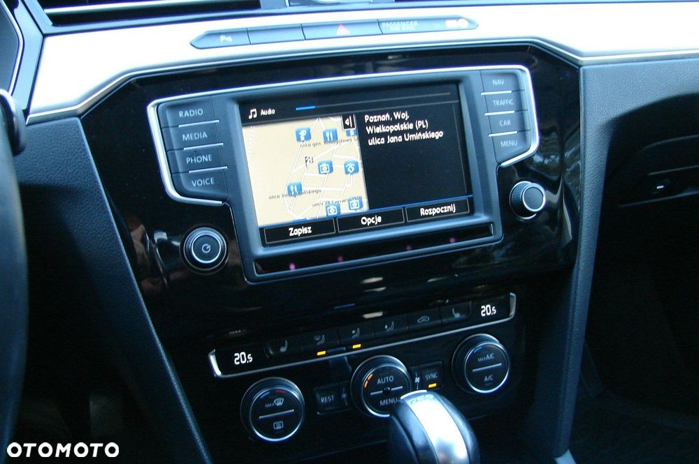 Volkswagen Passat - 23