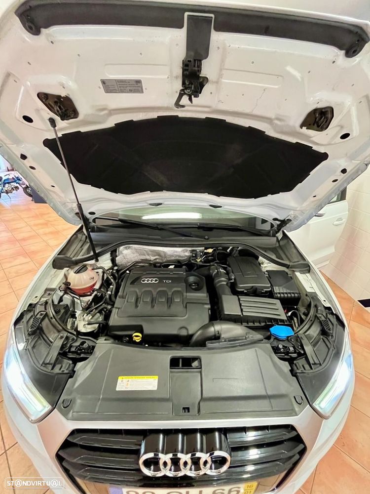 Audi Q3 2.0 TDI S-line - 24