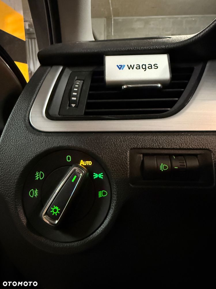 Skoda RAPID 1.0 TSI Ambition - 13