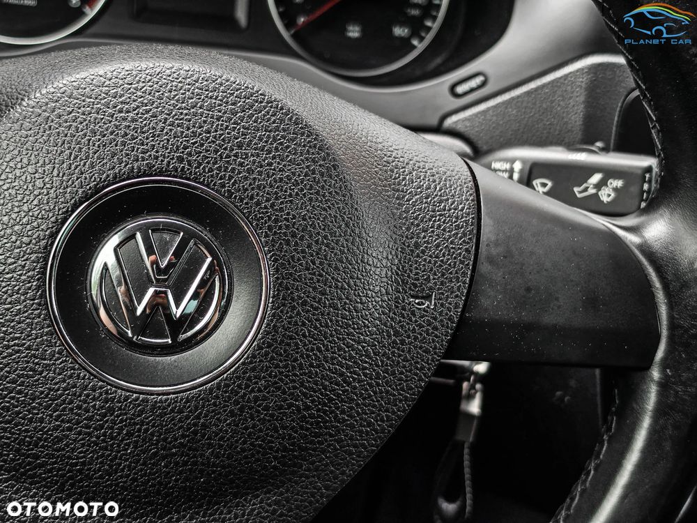 Volkswagen Jetta - 26