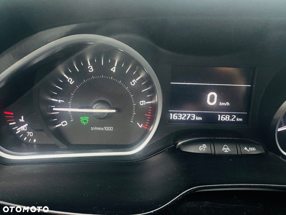 Peugeot 208 1.6 VTi Allure - 34