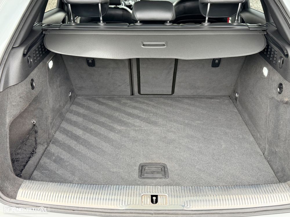 Audi Q3 2.0 TDI quattro S-line S tronic - 33