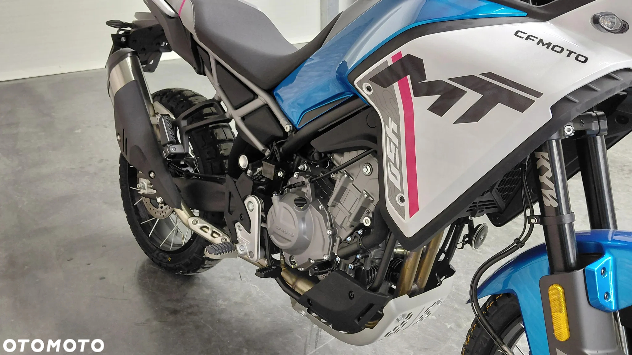 CFMoto MT - 8