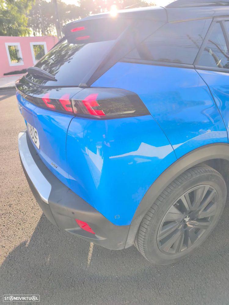 Peugeot e-2008 GT - 10