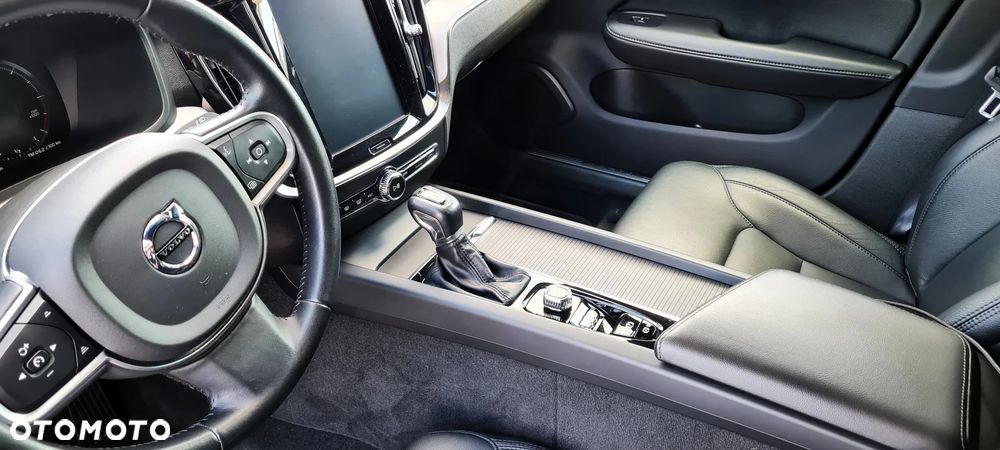 Volvo V60 D3 Momentum - 16