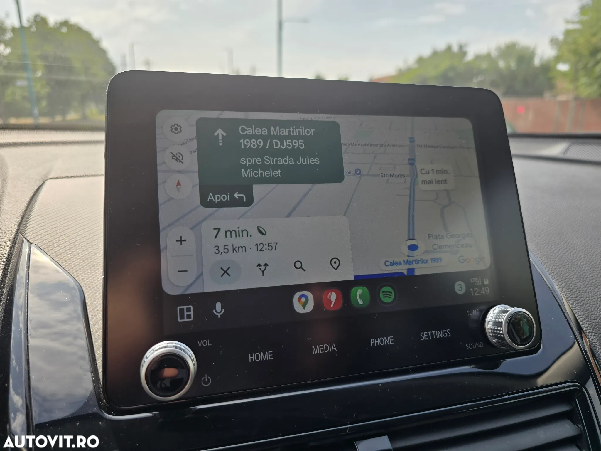 Mitsubishi Eclipse-Cross Plug-In Hybrid 4WD Basis - 25