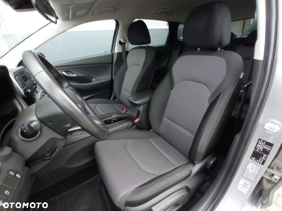 Hyundai i30 - 10