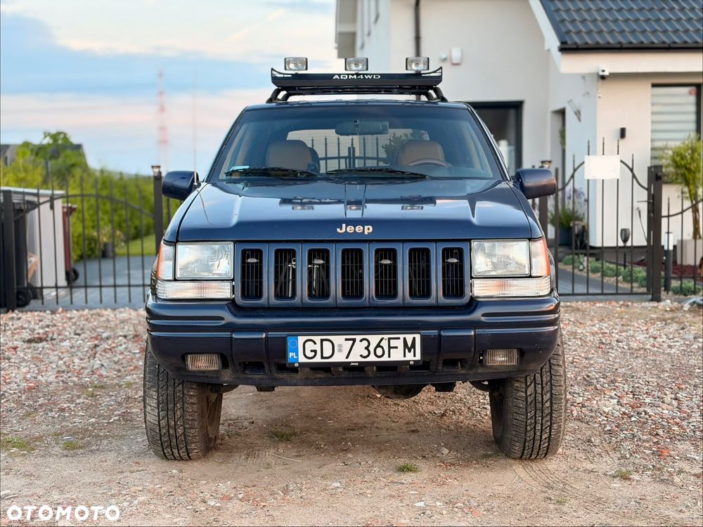 Jeep Grand Cherokee - 4