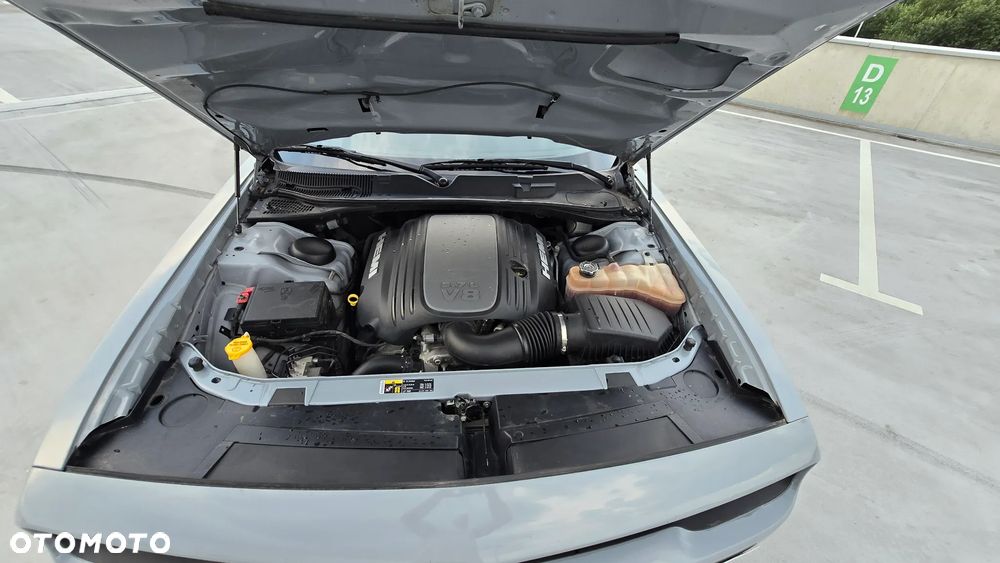 Dodge Challenger 5.7 R/T - 12