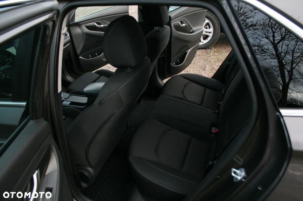 Hyundai i30 1.6 CRDi Style - 9