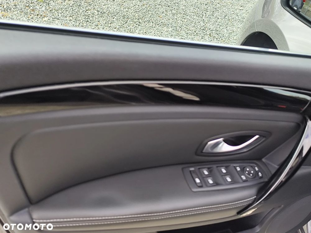 Renault Laguna dCi 150 FAP Start-Stop Bose Edition - 18