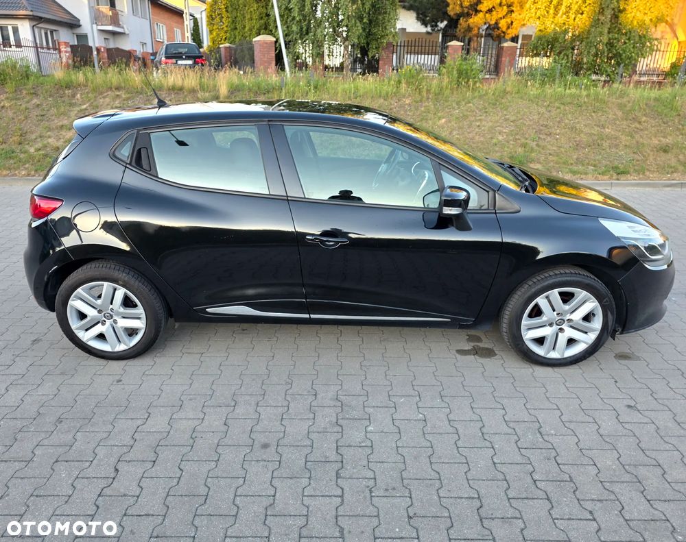 Renault Clio - 9