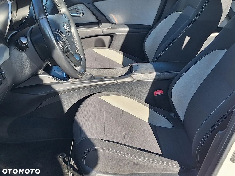 Toyota Avensis 2.0 D-4D Active Business - 17
