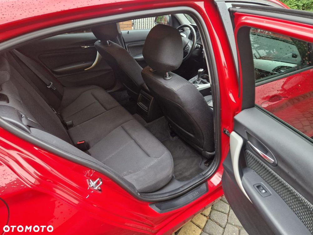 BMW Seria 1 116i - 11