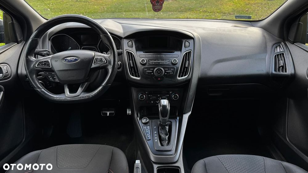 Ford Focus 2.0 TDCi ST-Line Black ASS PowerShift - 8