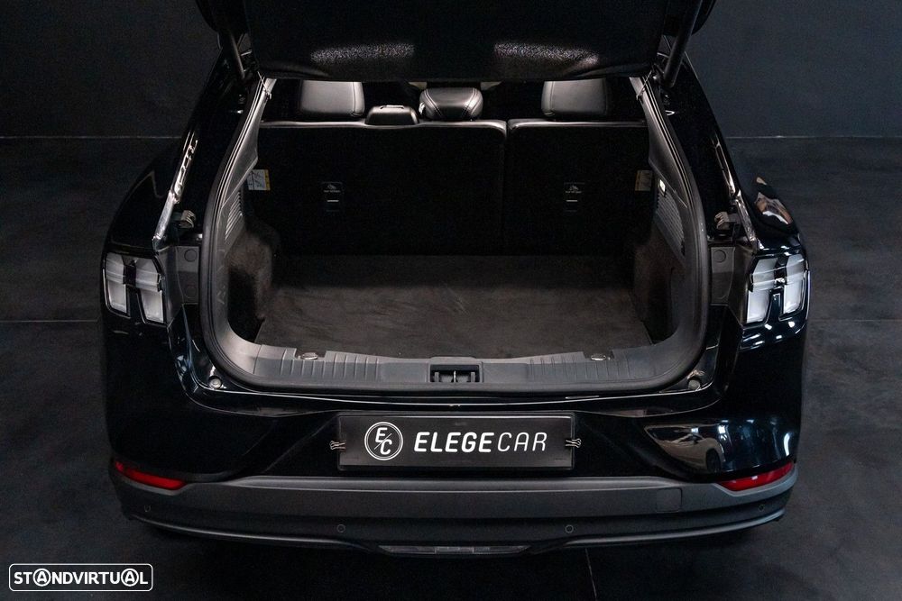 Ford Mustang Mach-E 75.7 kWh Premium AWD - 30