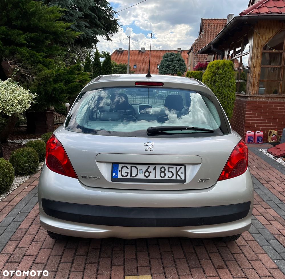 Peugeot 207 1.4 16V U Move - 6