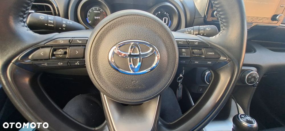 Toyota Yaris 1.5 Comfort - 10
