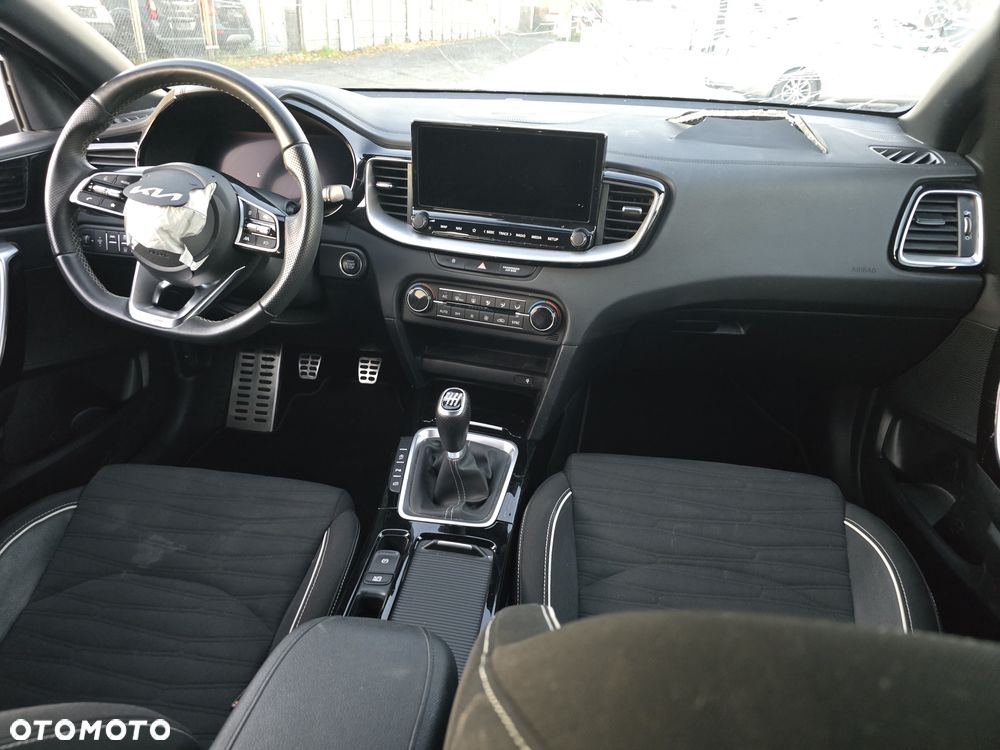 Kia ProCeed 1.5 T-GDI OPF GT LINE - 29