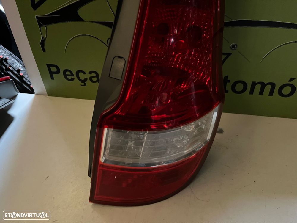 Hyundai i30 CW - FAROLIM DIREITO / ESQUERDO - FT506 - 7