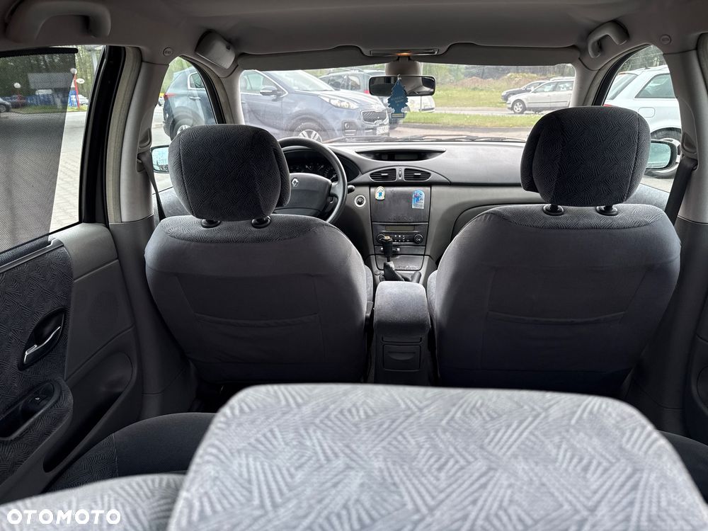 Renault Laguna 1.8 RXE Millenium - 21