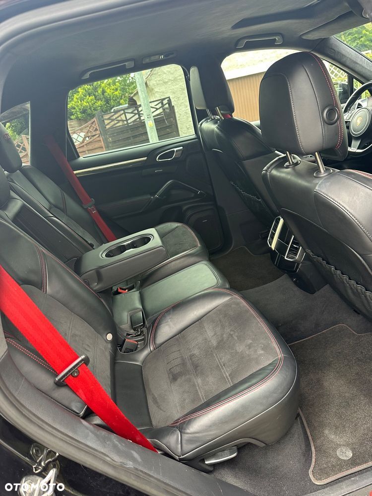 Porsche Cayenne - 19