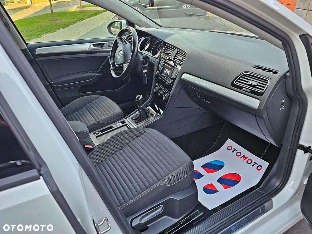 Volkswagen Golf 1.4 TSI BlueMotion Technology Cup - 19