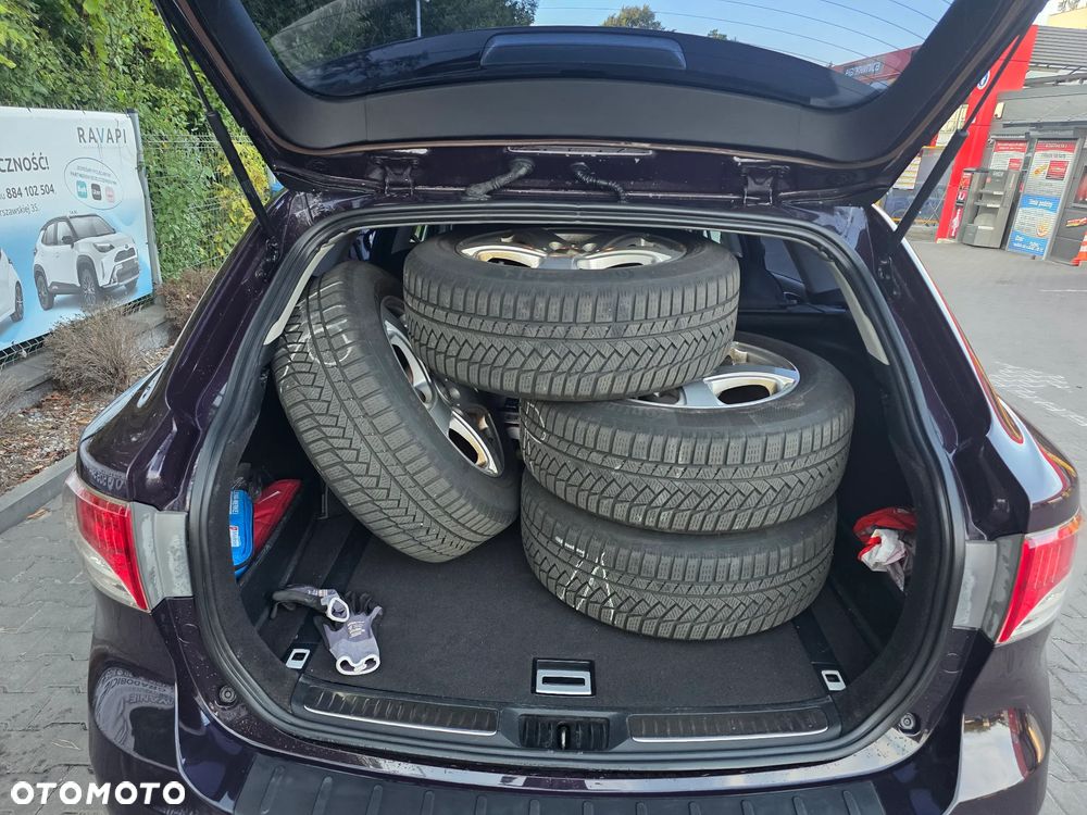 Toyota Avensis 1.8 Executive - 37