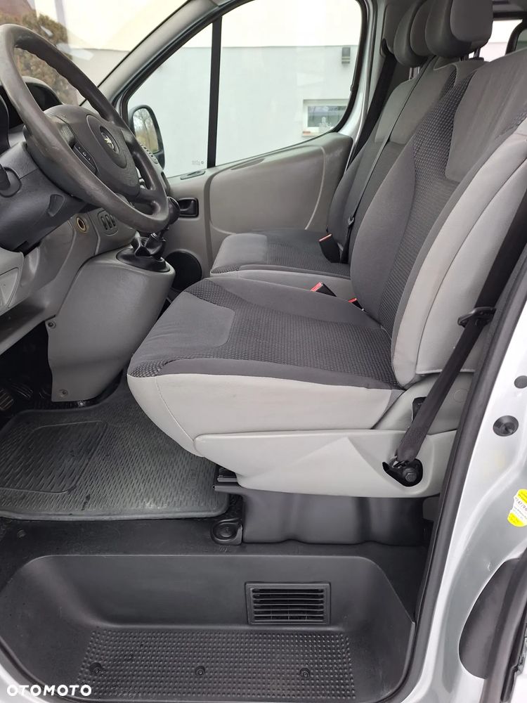 Opel Vivaro L1H1 DPF Tour Cosmo - 11