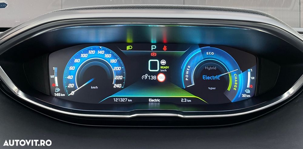 Peugeot 3008 PHEV 300 EAT8 4X4 GT - 26