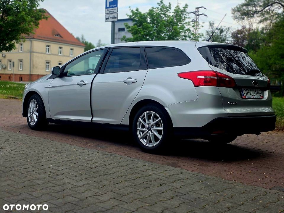 Ford Focus 1.6 Trend - 16