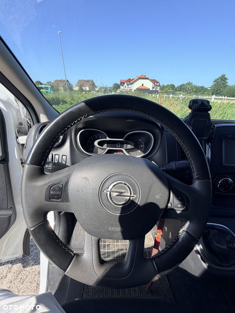 Opel Vivaro - 16