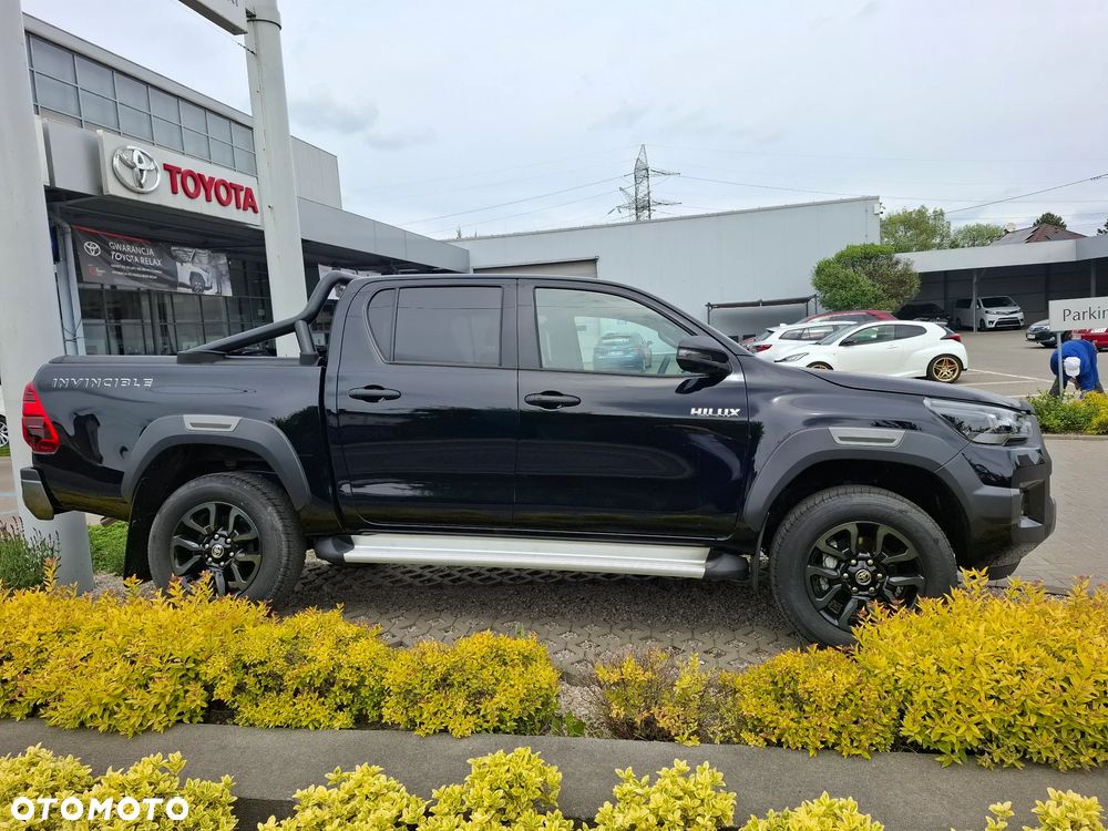 Toyota Hilux 2.8 D-4D Double Cab Invincible 4x4 - 3